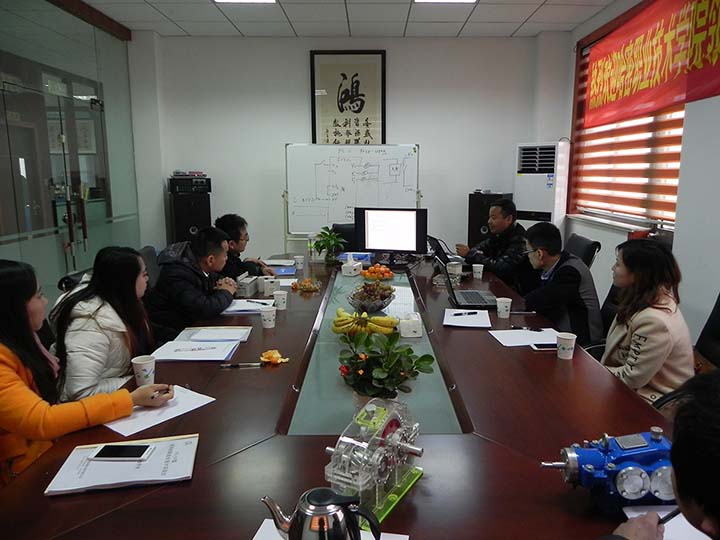哈密職業學院來我公司參觀
